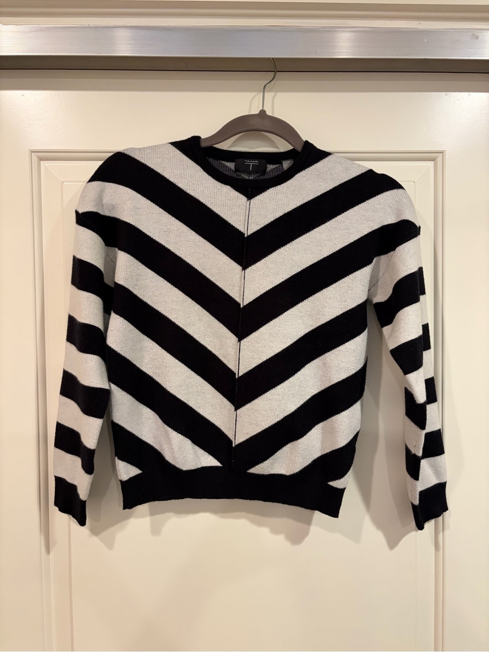 Tabard Black and White Striped Crewneck Sweater